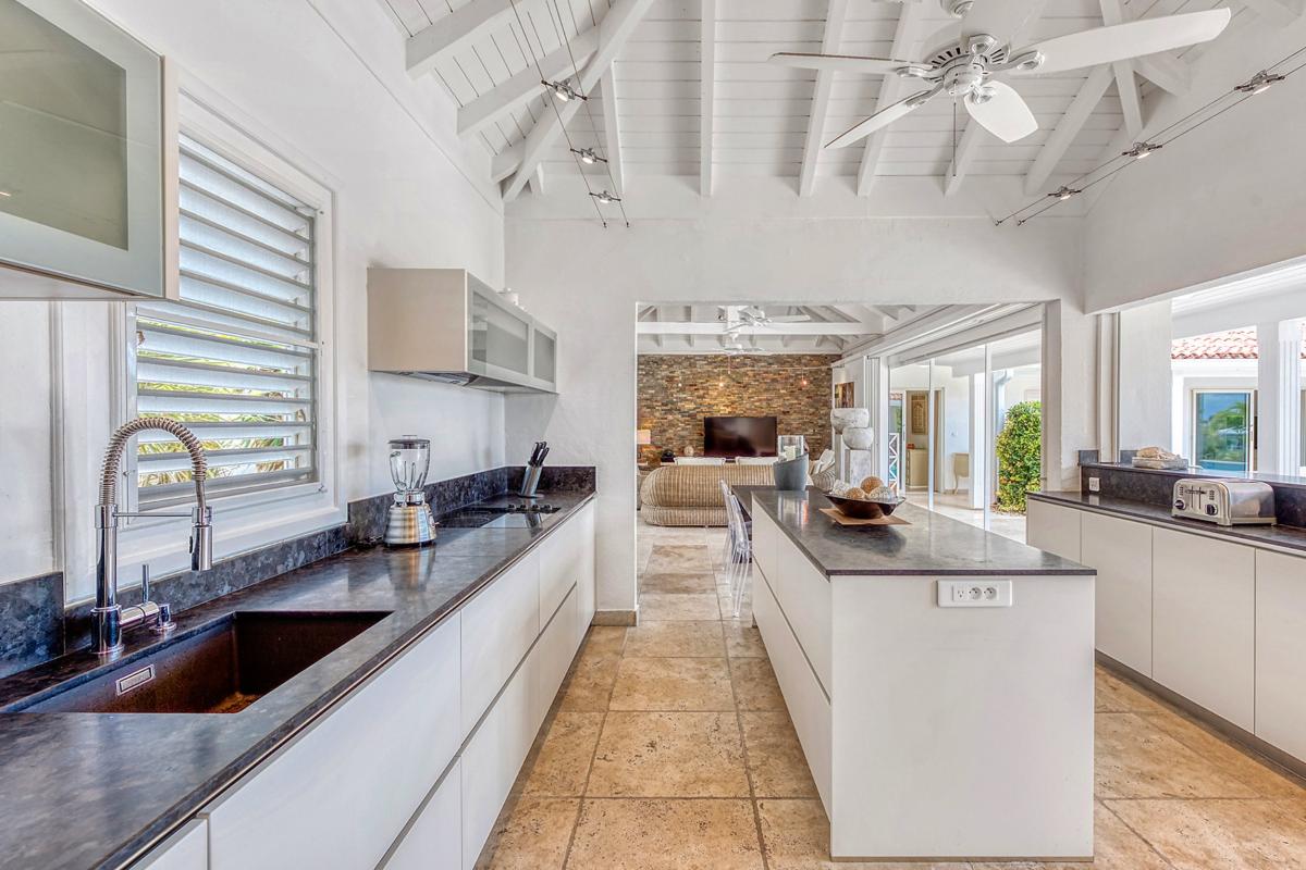 St Martin luxury Villa - The kitchen